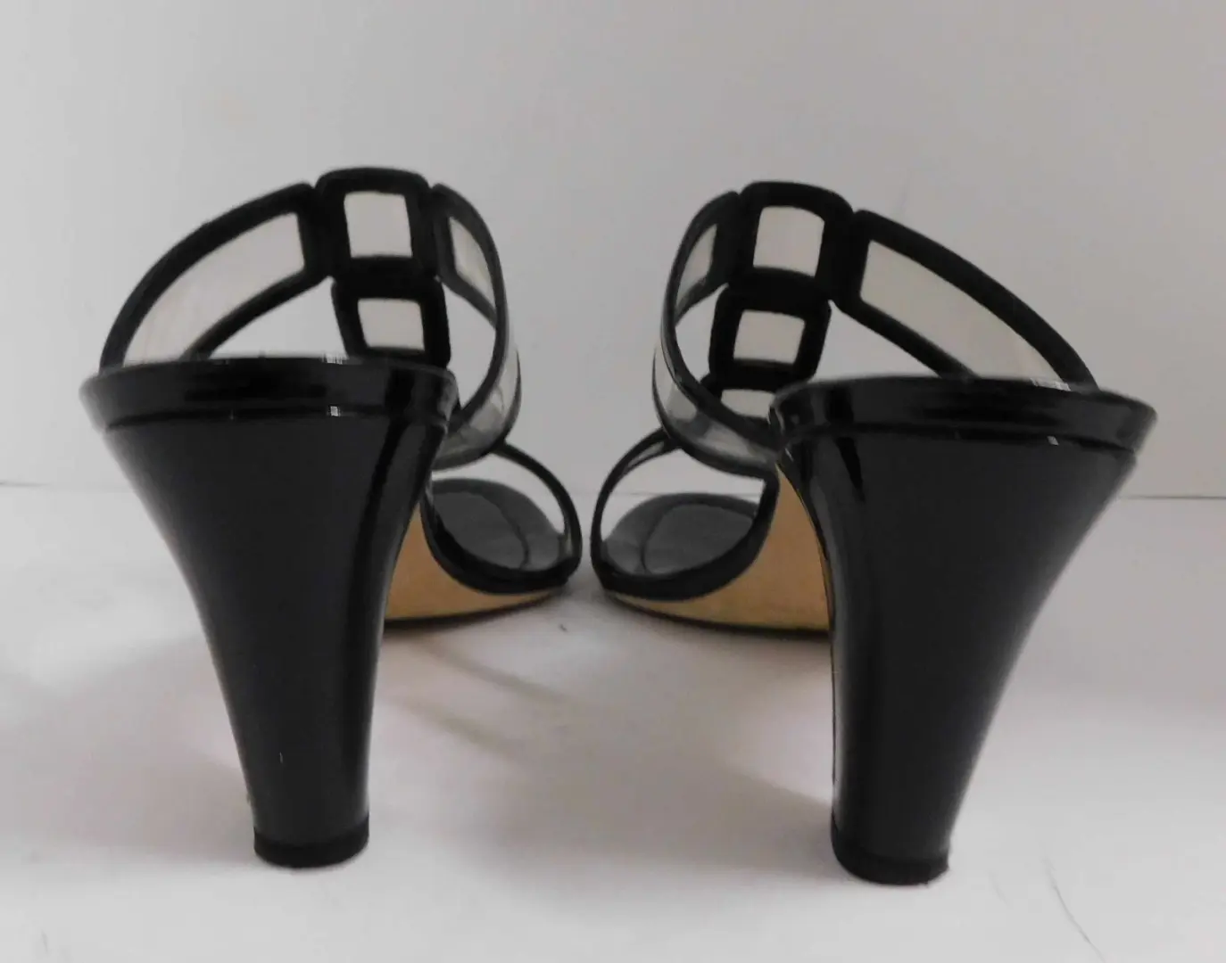 Manolo Blahnik 黑色漆皮透明 Lucite 窗玻璃高跟鞋凉鞋 尺寸 39-