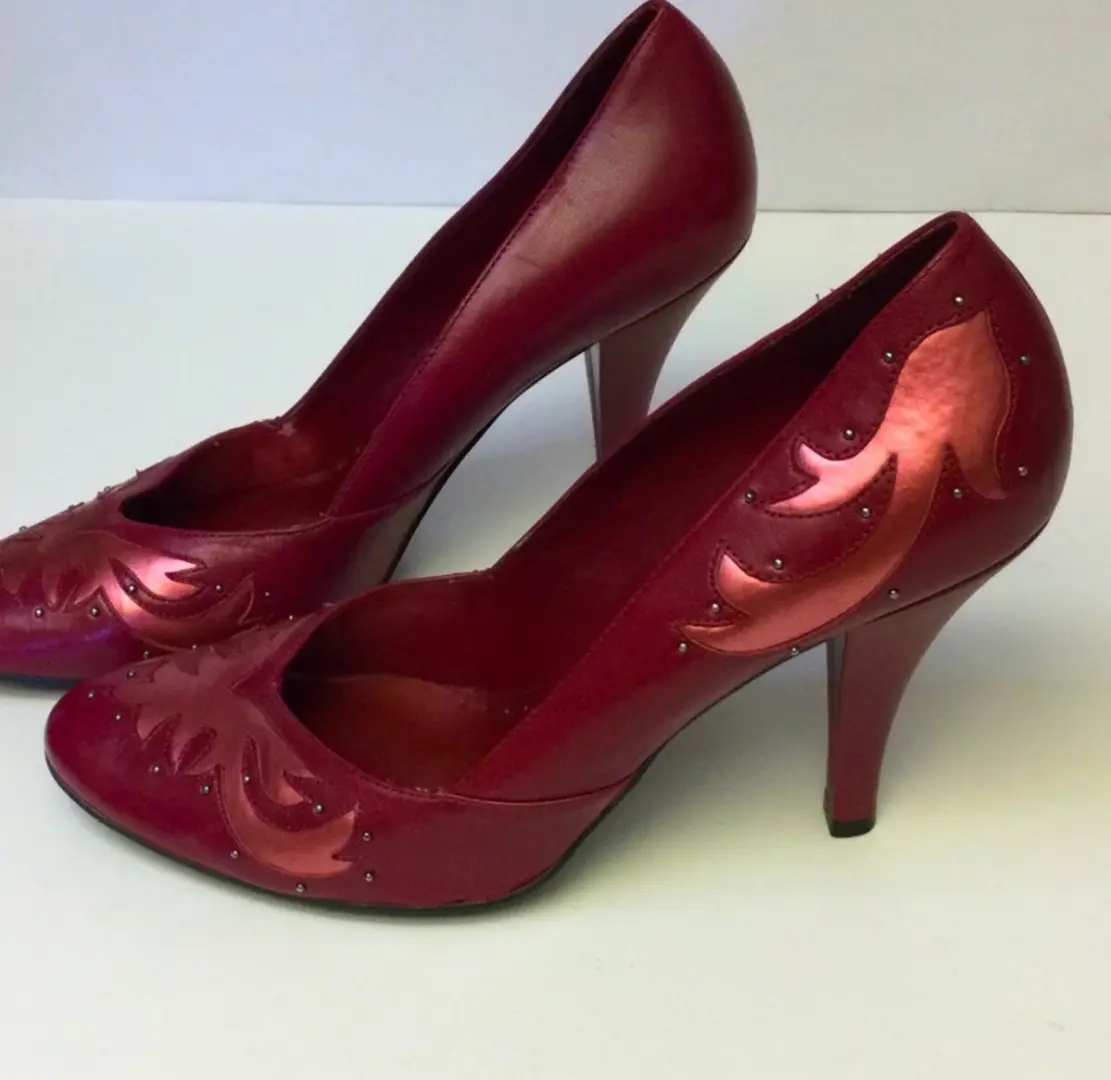 GIANNI BINI 红色皮革火焰镂空玫瑰粉红色高跟鞋 9 码二手状况完好-