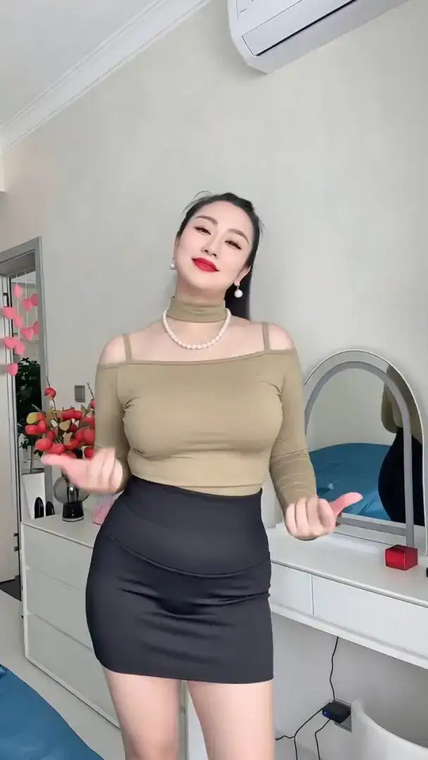 #性感丰满迷人气质女人 #成熟女人味 #全面击破巅峰必达