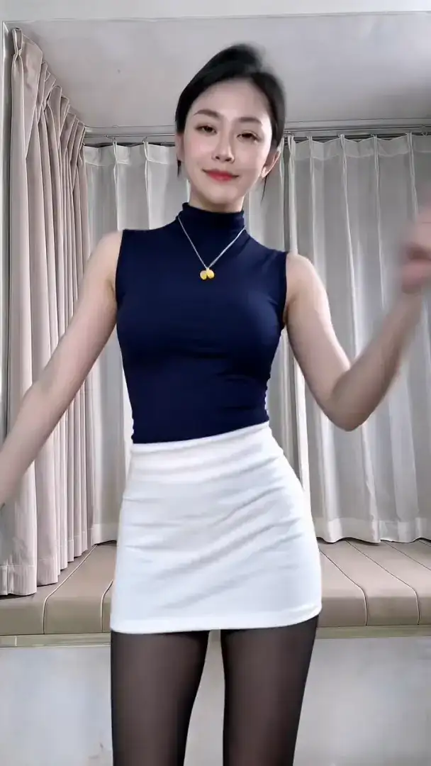 玉芬啊玉芬 #性感丰满迷人气质女人 #正常穿搭无不良引导 #性感女神 #完美身材