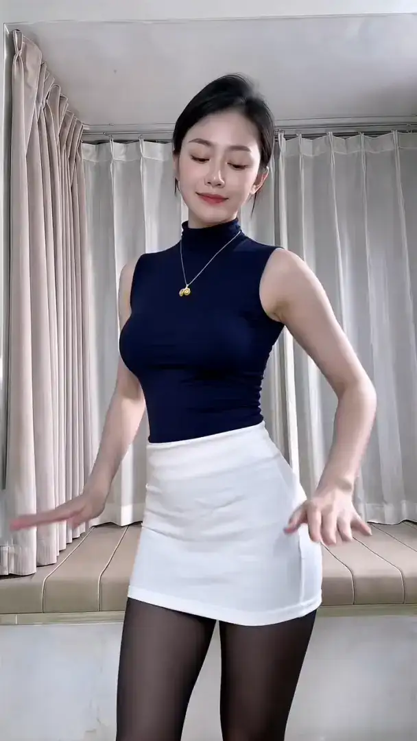 玉芬啊玉芬 #性感丰满迷人气质女人 #正常穿搭无不良引导 #性感女神 #完美身材