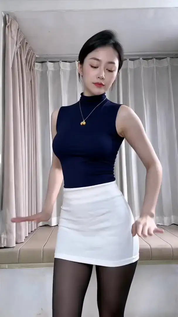 玉芬啊玉芬 #性感丰满迷人气质女人 #正常穿搭无不良引导 #性感女神 #完美身材