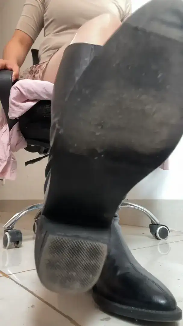 #好看的鞋子上新啦 #美鞋控 #黑色系 #靴子