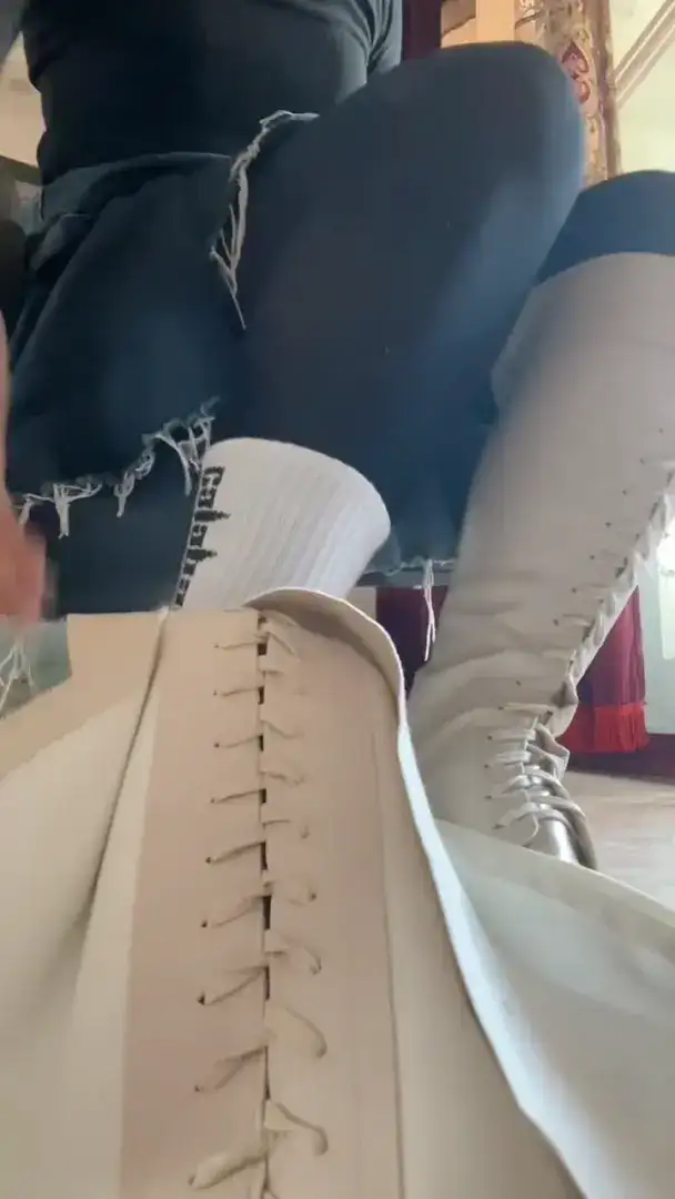 #长靴 #长靴控 #小白袜子