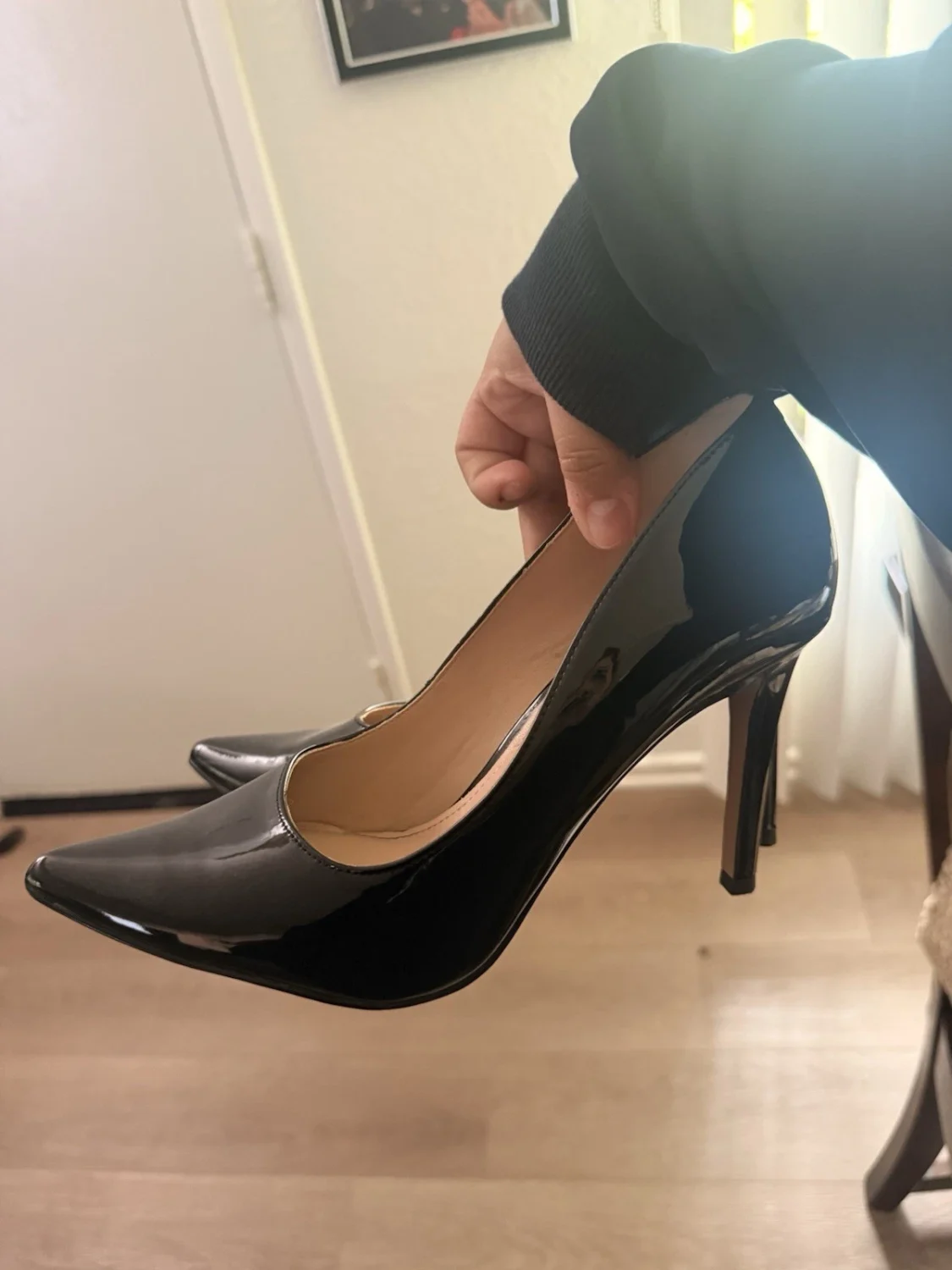 女式黑色漆皮尖头细高跟鞋懒人高跟鞋-