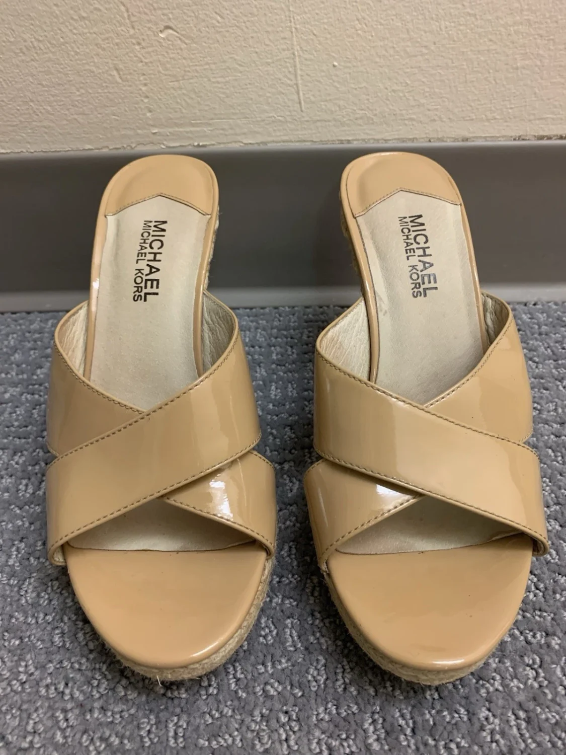 Michael Kors Espadrille 坡跟凉鞋 米色 一脚蹬 绑带 标志 女式 US 8 波西米亚-
