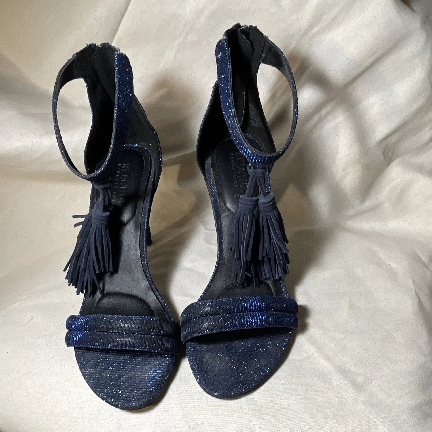 Kenneth Cole Reaction 女式海军蓝闪光绑带细高跟鞋踝带 7...-
