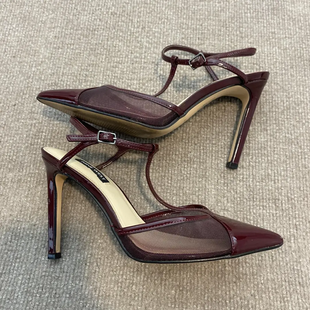 Nine West 鞋跟女式 6.5 码红色专利网眼绑带高跟鞋-