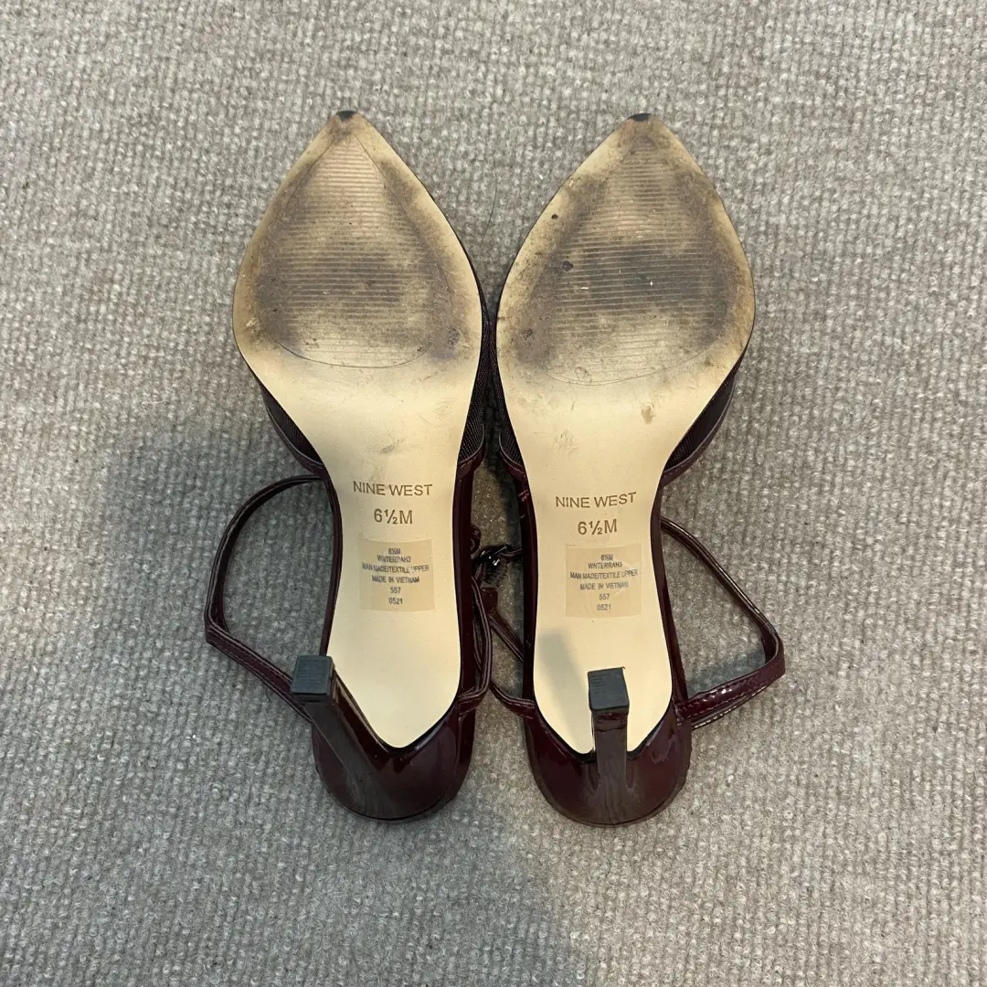 Nine West 鞋跟女式 6.5 码红色专利网眼绑带高跟鞋-