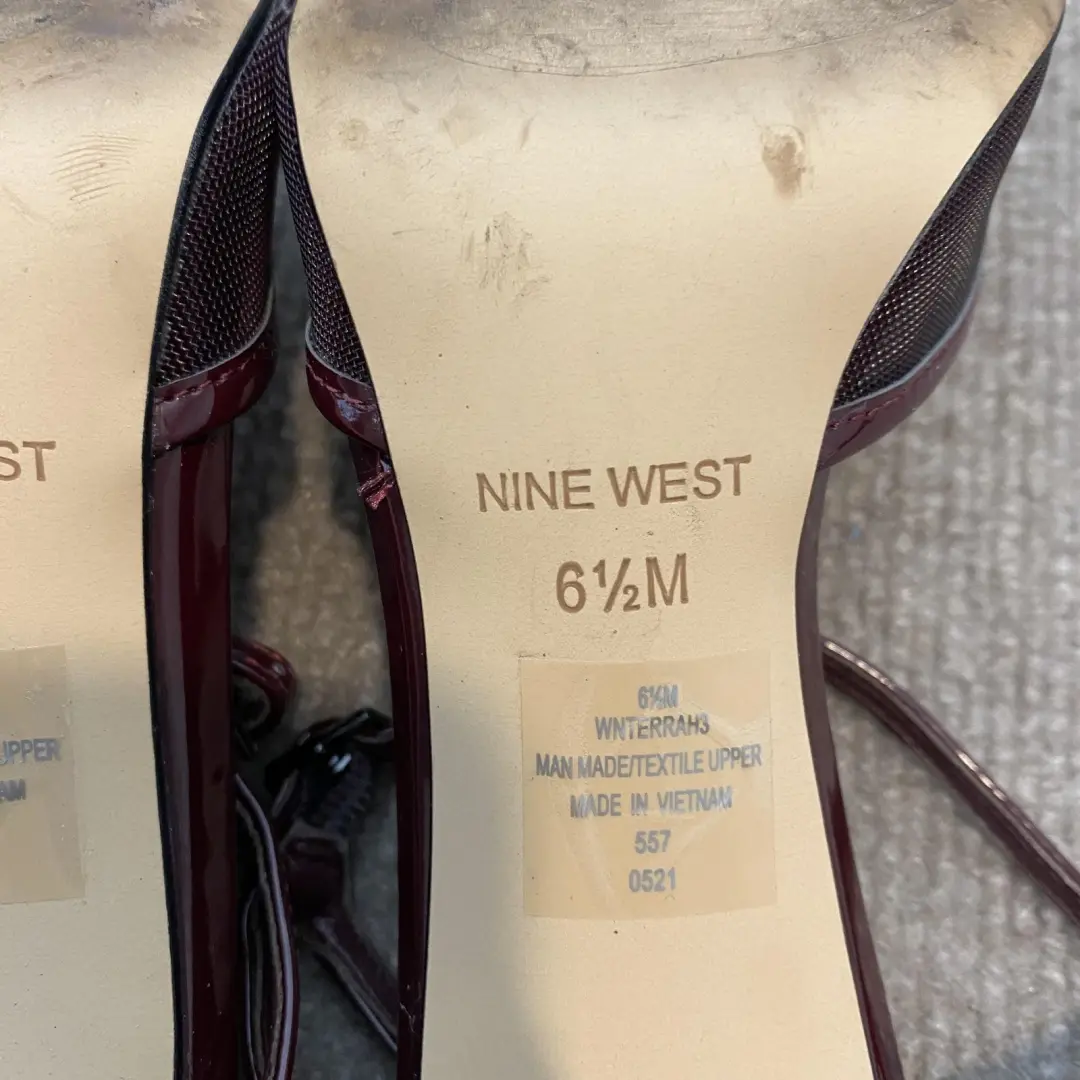 Nine West 鞋跟女式 6.5 码红色专利网眼绑带高跟鞋-