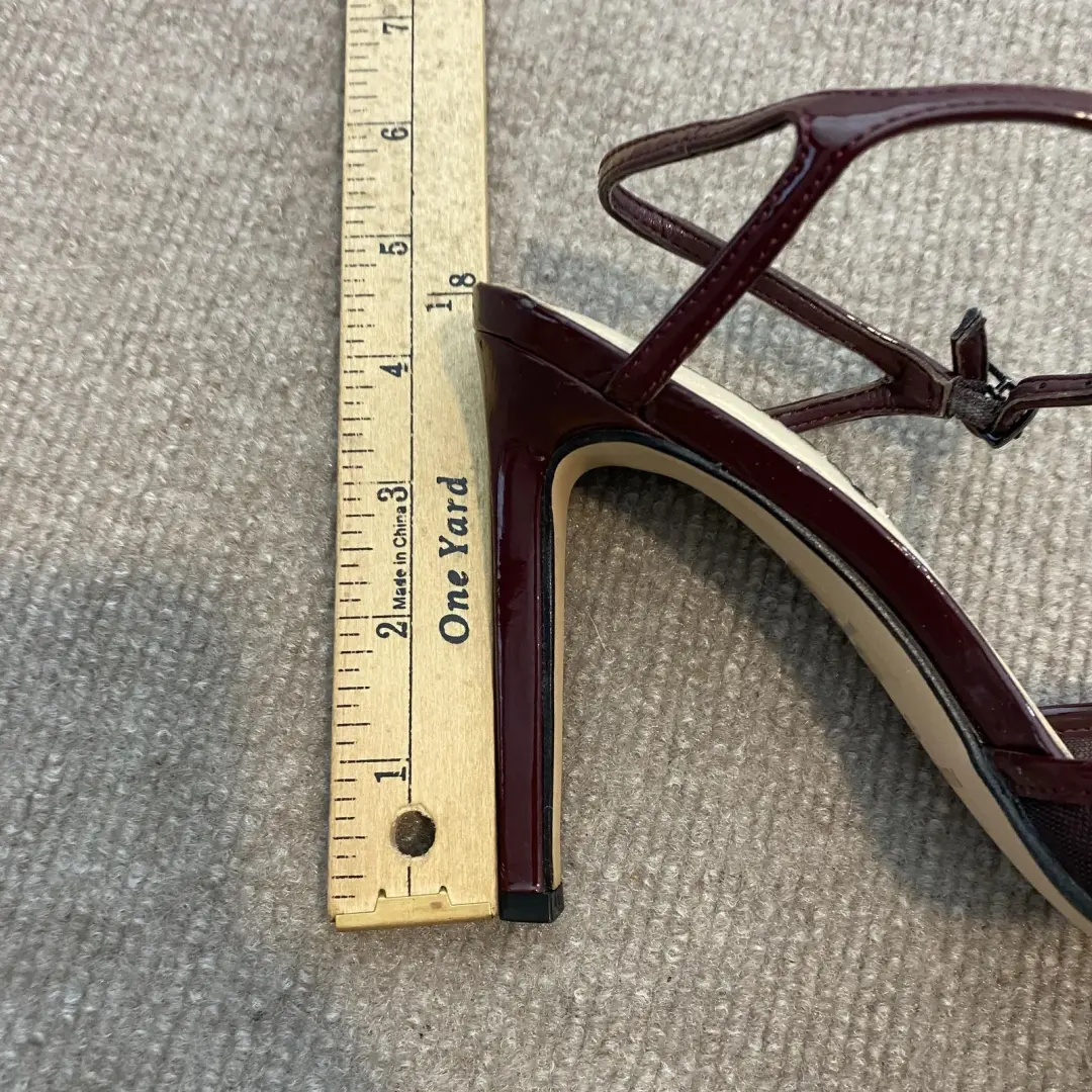 Nine West 鞋跟女式 6.5 码红色专利网眼绑带高跟鞋-