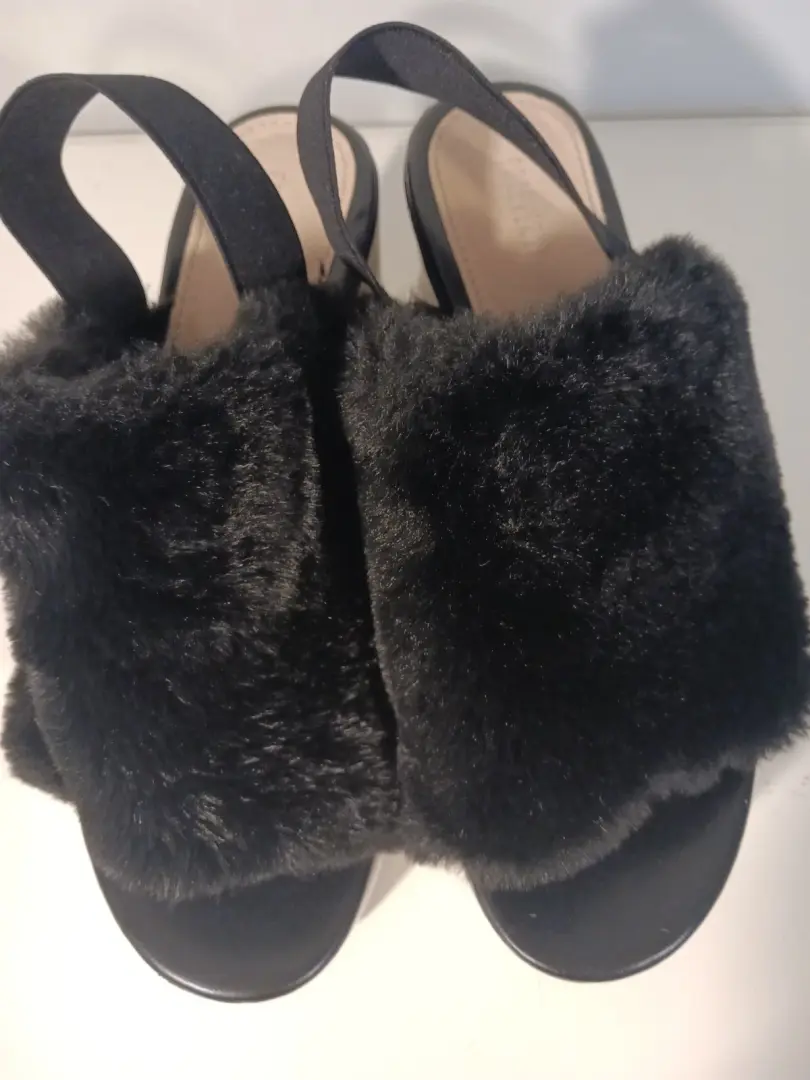 Forever 21 女式鞋黑色人造毛皮厚底露趾吊带鞋 7 37 码 -