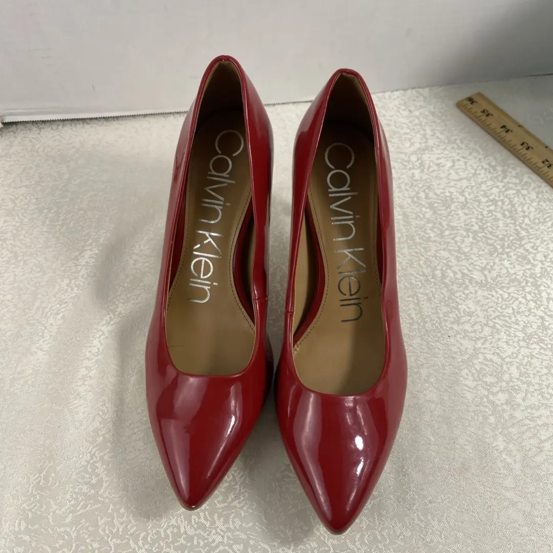 Calvin Klein 红色尖头鞋细跟 8.5 码女式浅口鞋办公室-