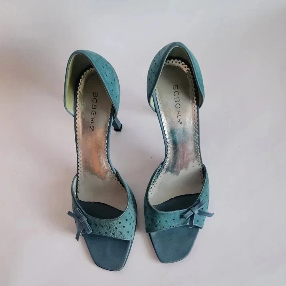 BCBGirls Cabala 麂皮蓝绿色高跟鞋。 8.5 码-