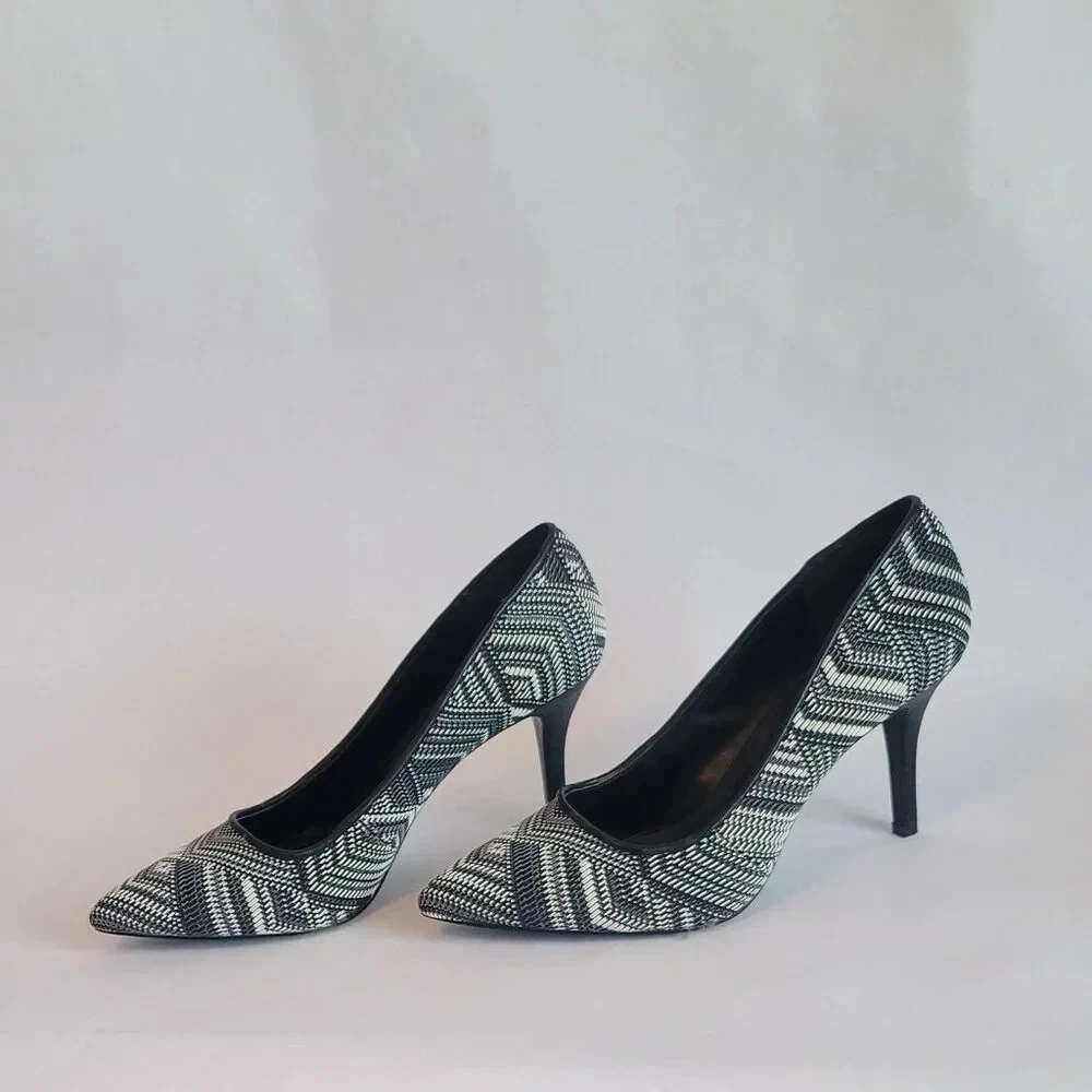 BCBG Paris Gaminkha 高跟鞋。 灰度 8.5M 码-