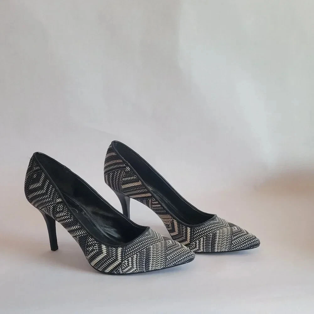 BCBG Paris Gaminkha 高跟鞋。 灰度 8.5M 码-