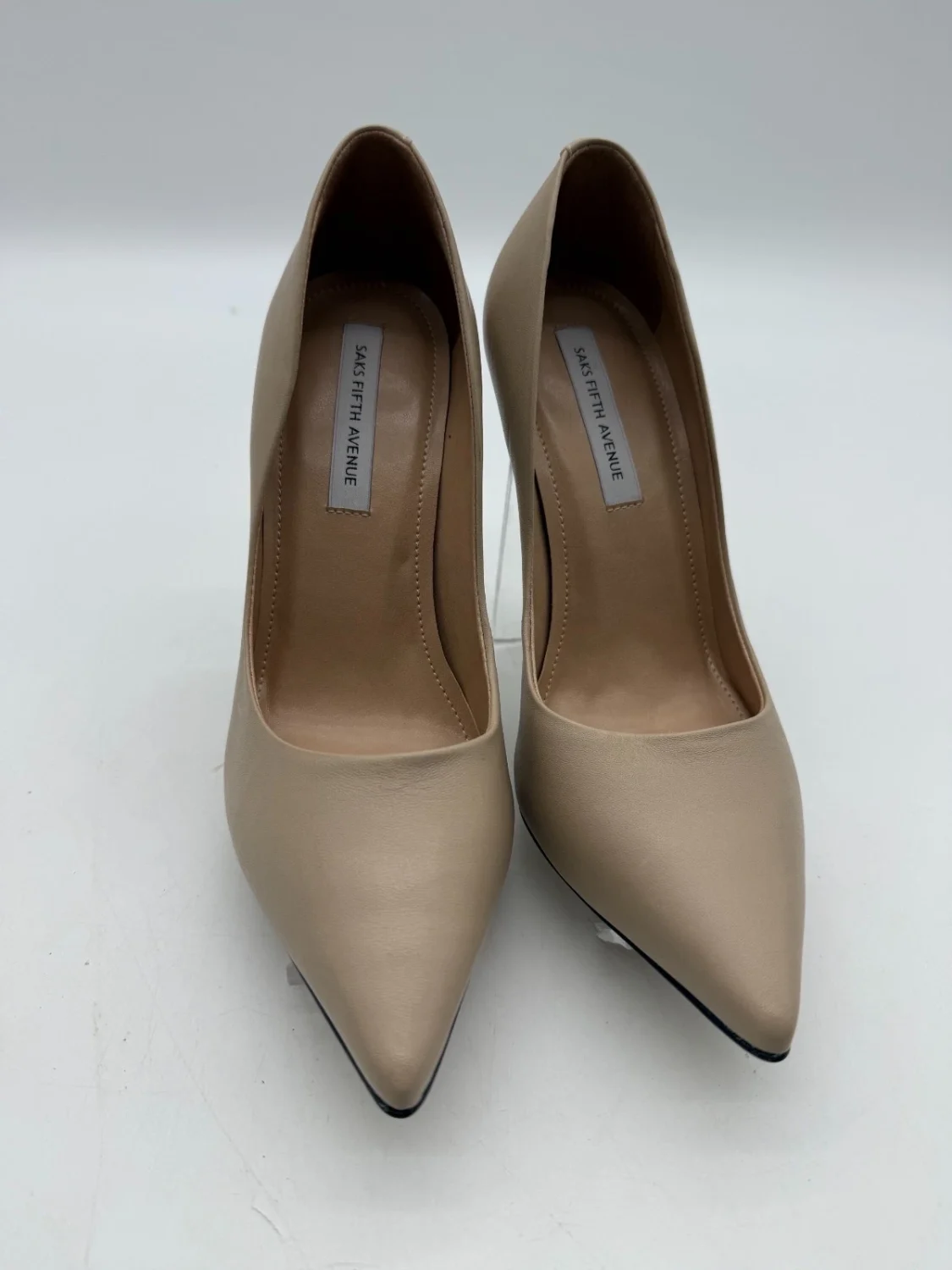 Saks Fifth Avenue 亚麻皮革尖头细高跟鞋高跟鞋裸色米色 6.5 米-