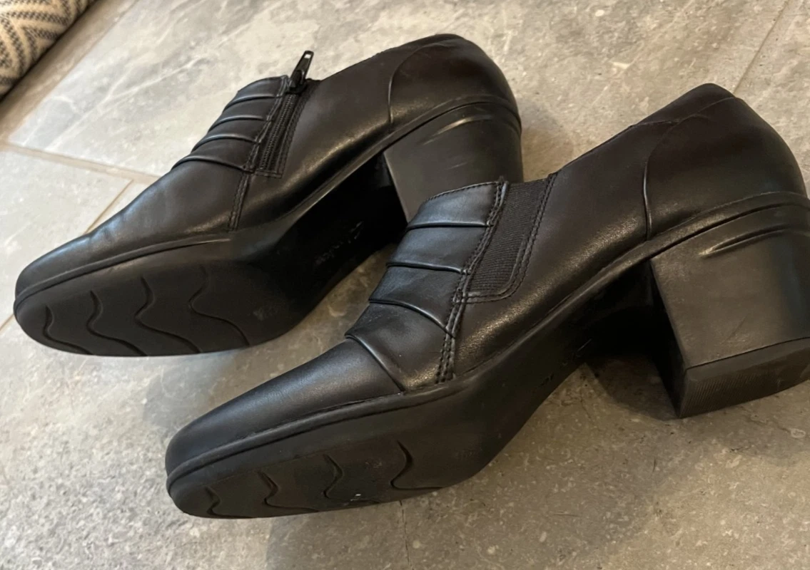 Clarks Collection 黑色高跟鞋懒人鞋浅口鞋女式 9 码-