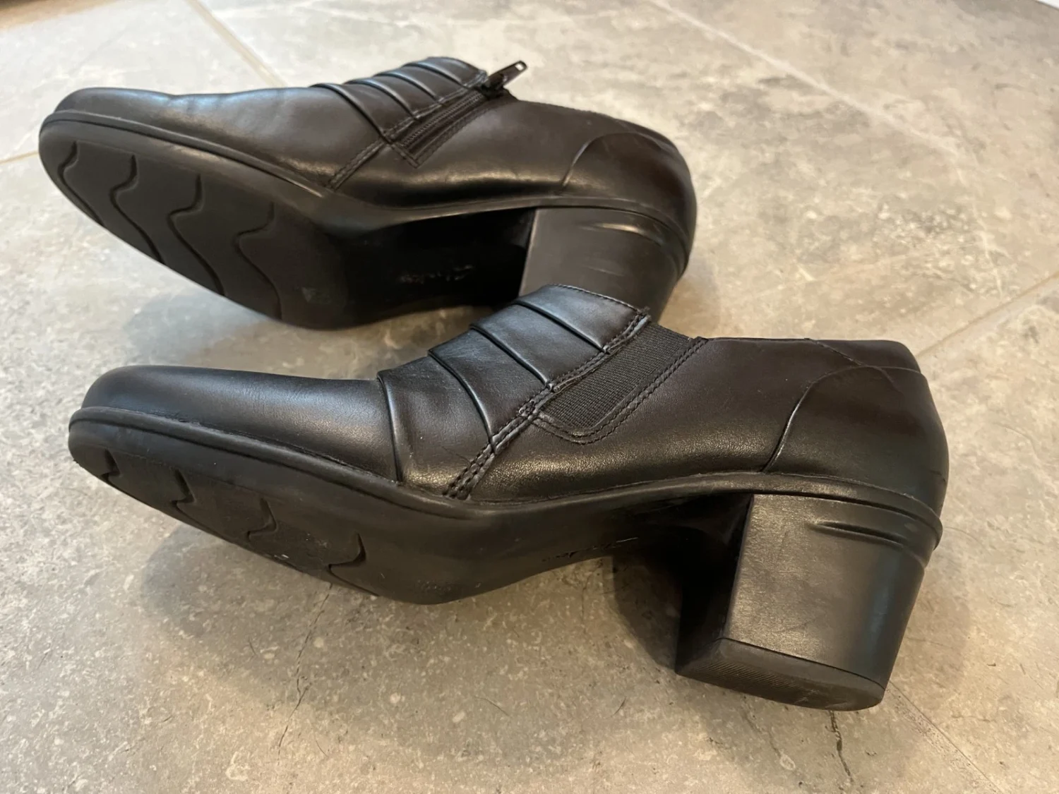 Clarks Collection 黑色高跟鞋懒人鞋浅口鞋女式 9 码-