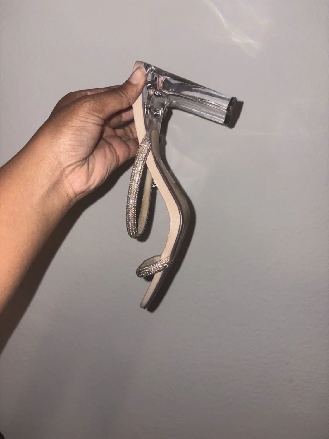 XOXO 米色绑带水钻方跟女鞋 7.5 码-