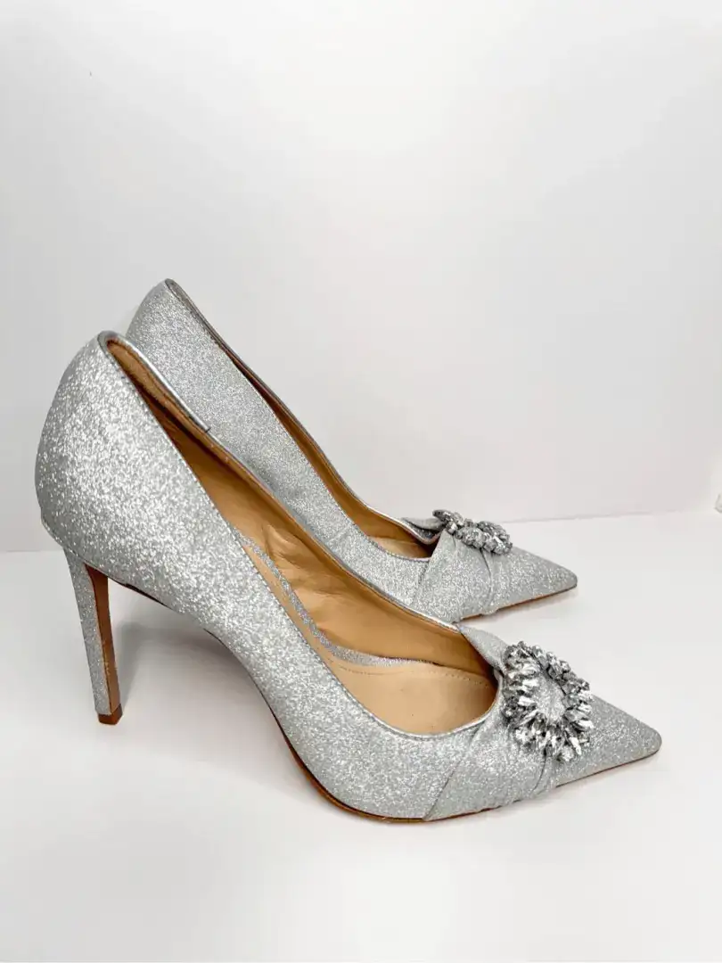 SCHUTZ 泵女式 10B 码装饰银色尖头高跟鞋-