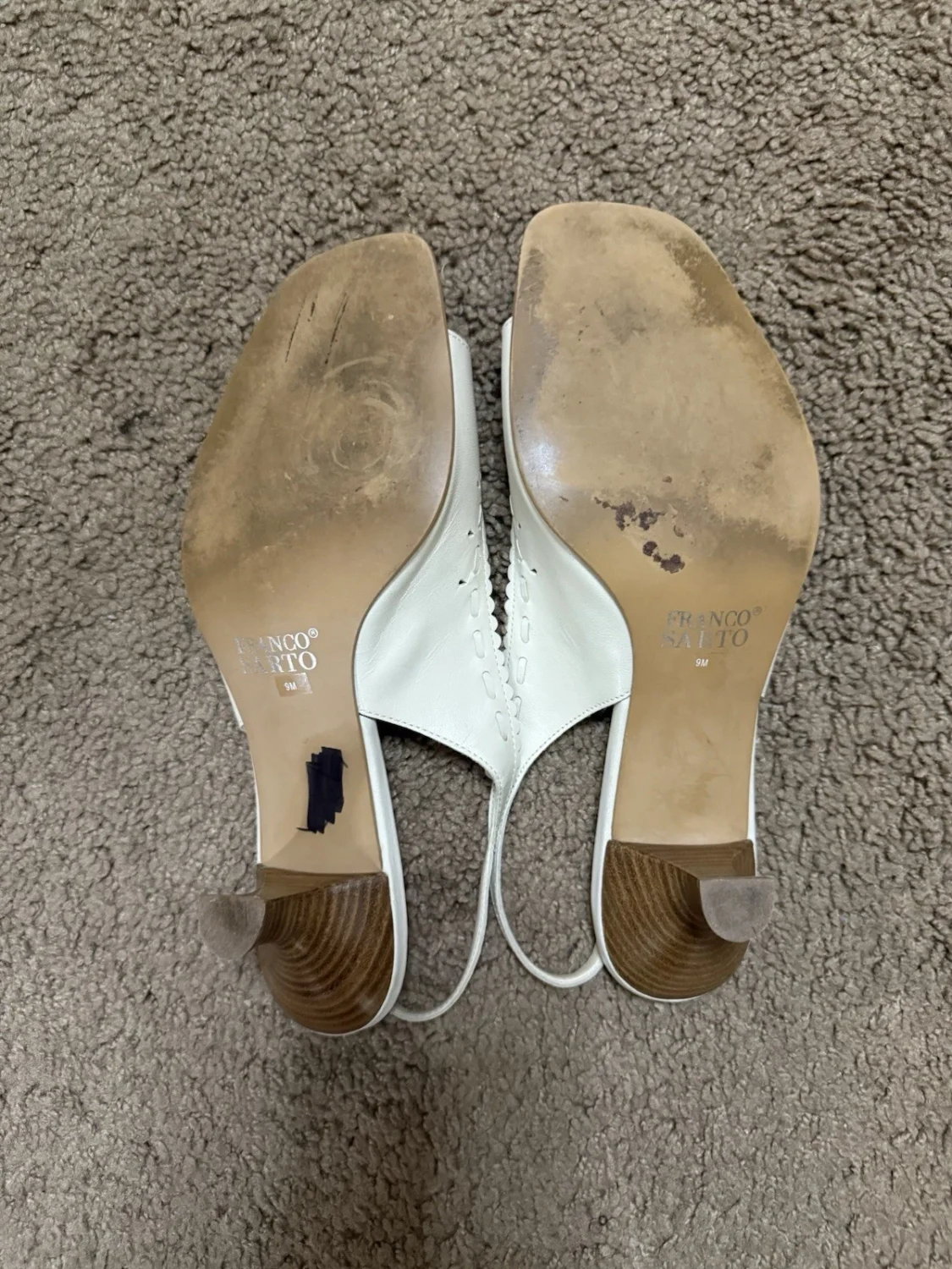 女式 Franco Sarto 白色露背皮革小猫高跟鞋 9 码-
