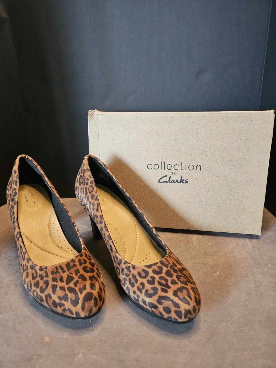 Clarks Collection Adriel Viola 豹纹高跟鞋 10 M 码 -