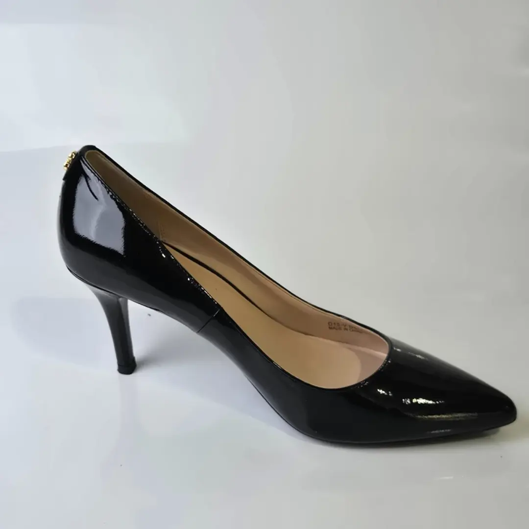 Cole Haan Grand.OS 女式黑色漆皮高跟鞋美国 8B 码-