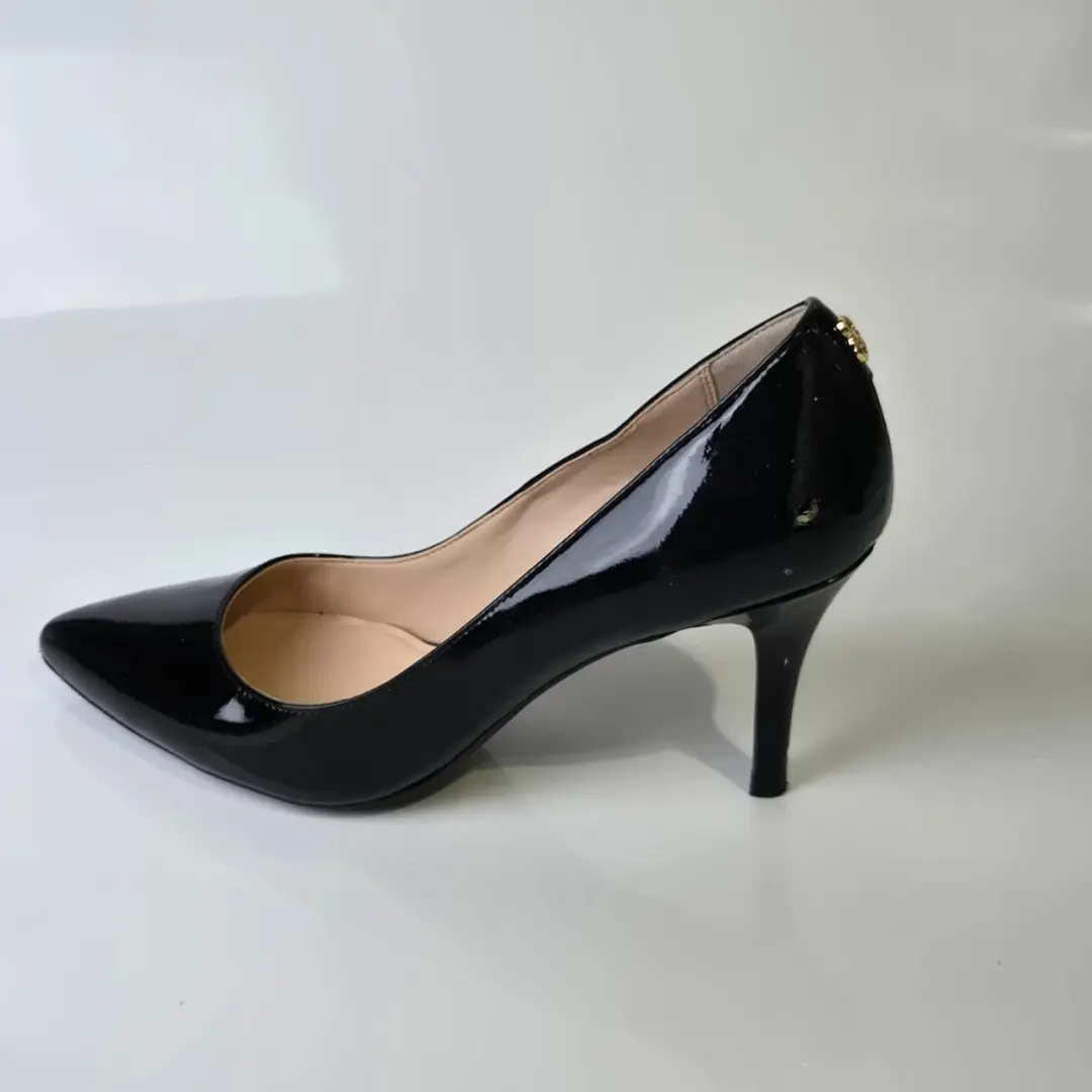Cole Haan Grand.OS 女式黑色漆皮高跟鞋美国 8B 码-
